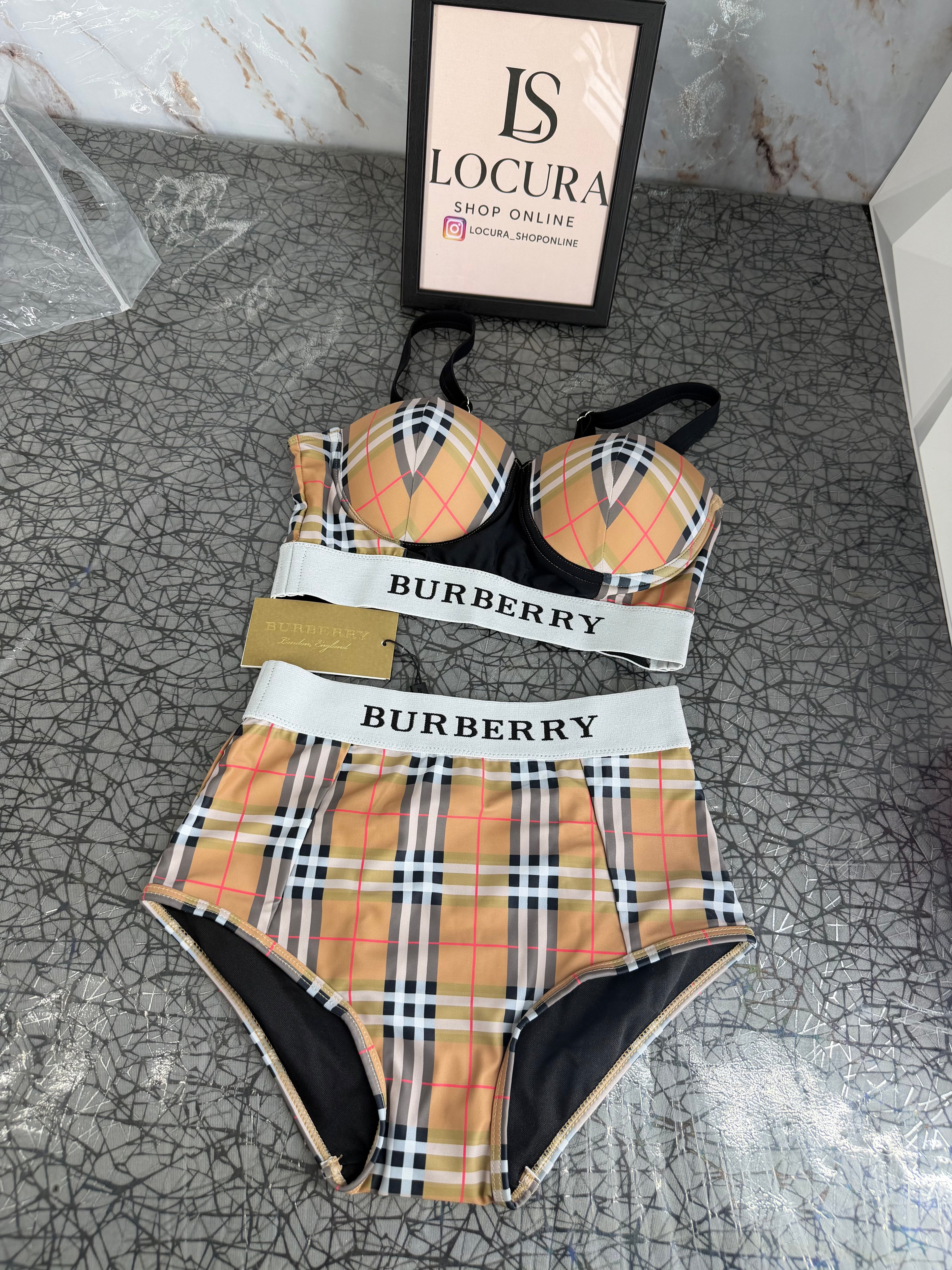 COMPLETO BURBERRY