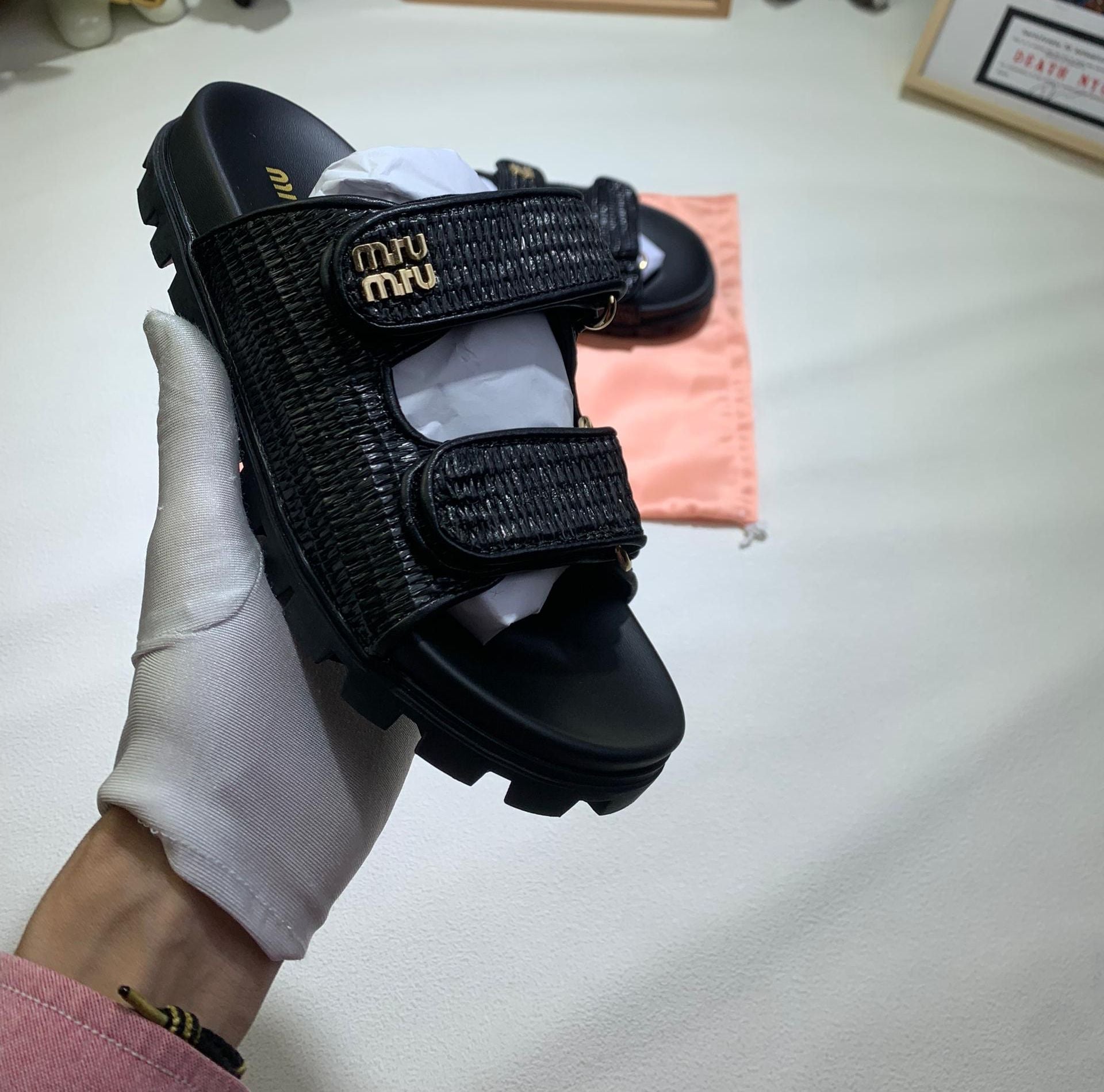 CIABATTE MIU MIU