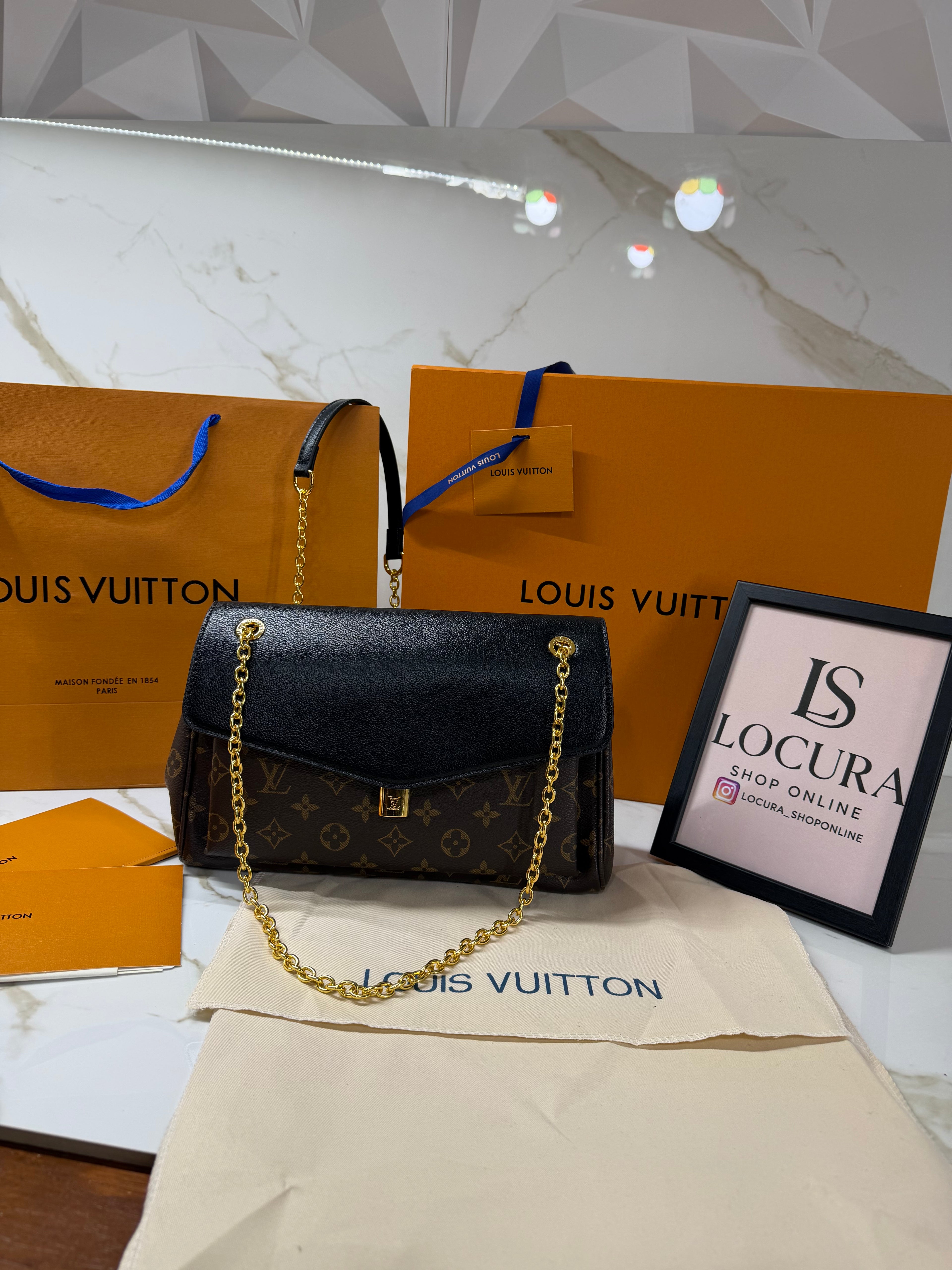 BORSA LV