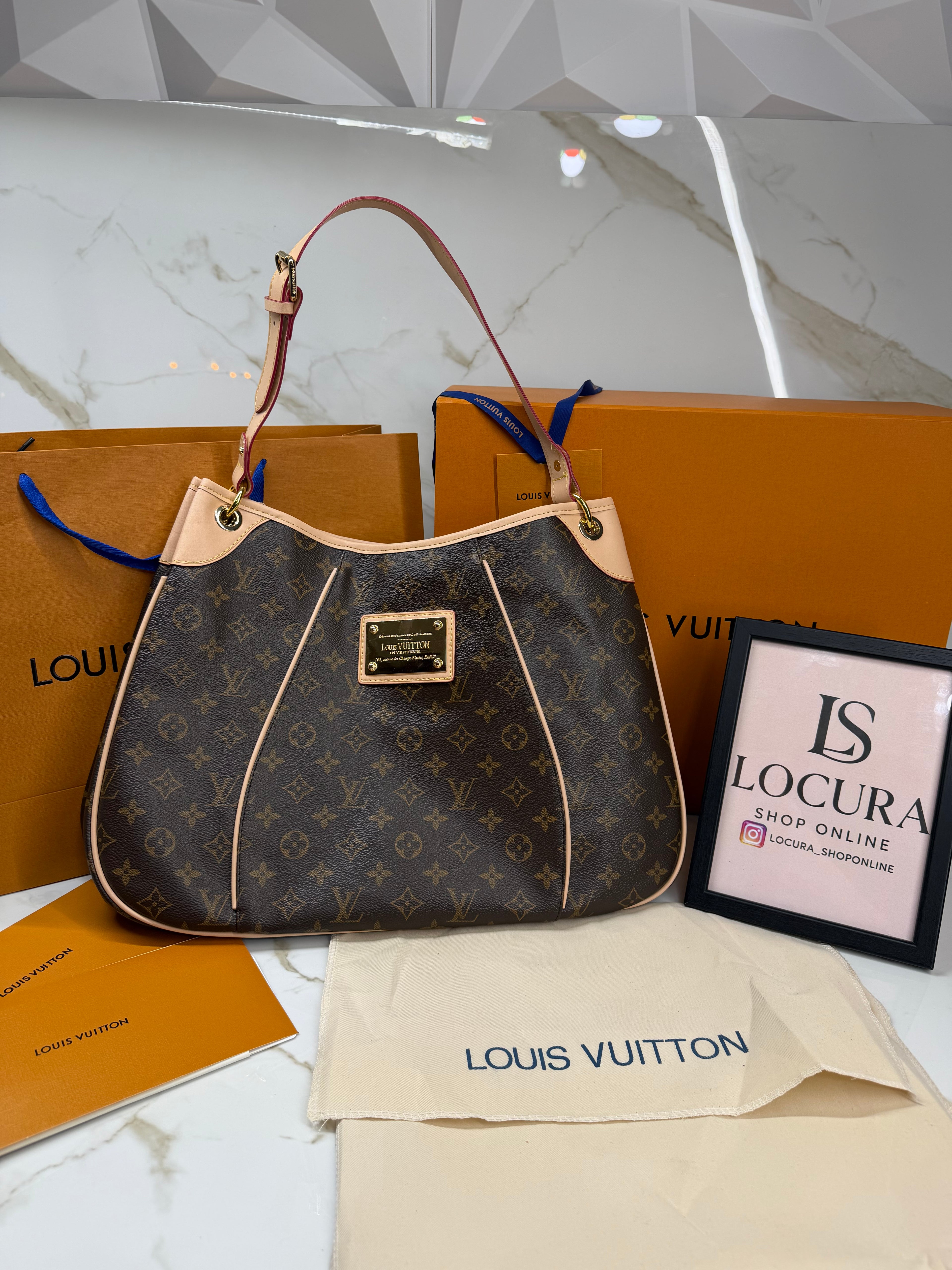 BORSA LV