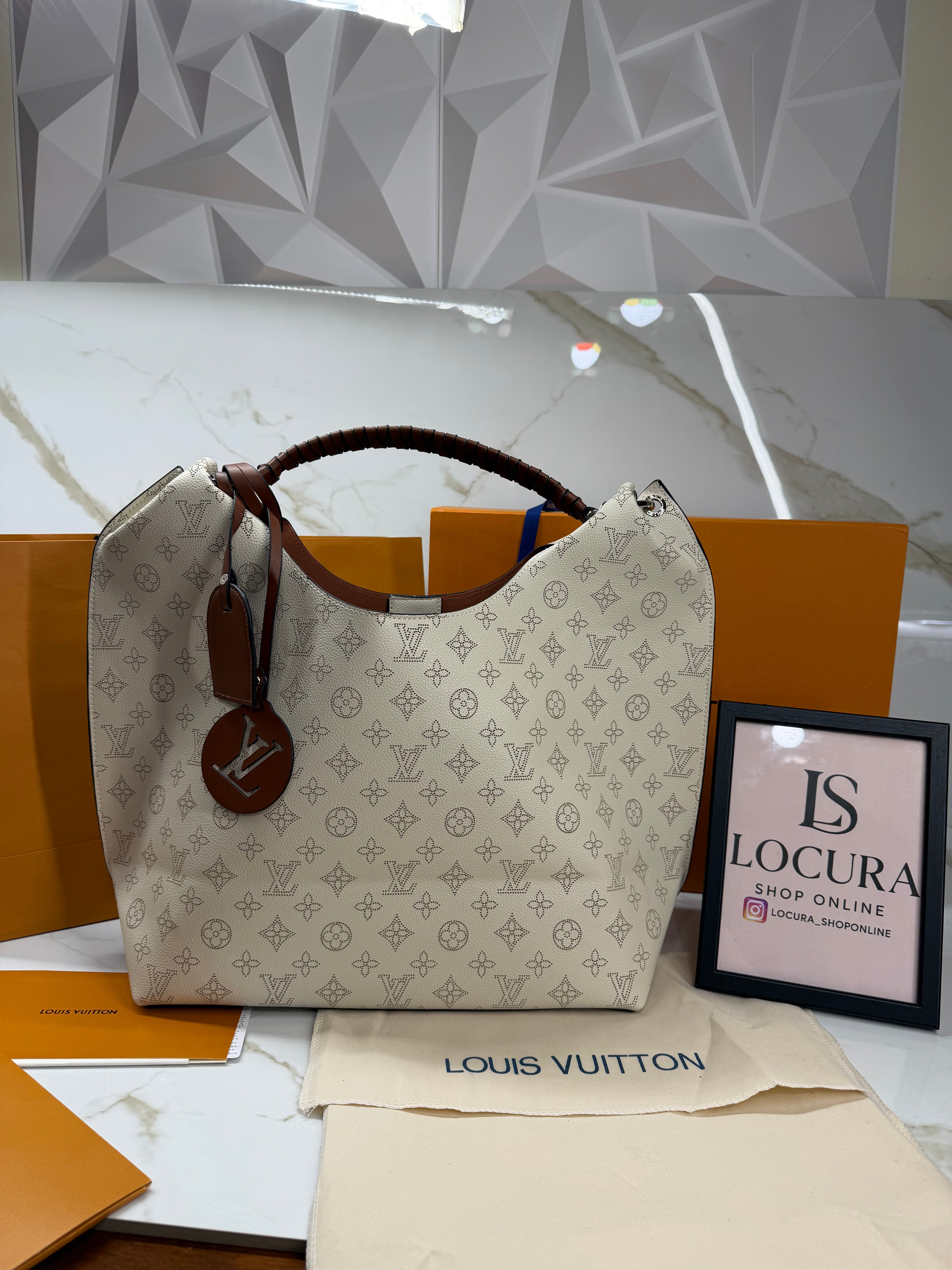 BORSA LV