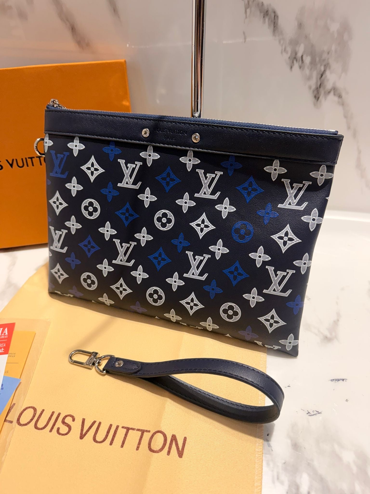 POCHETTE LV